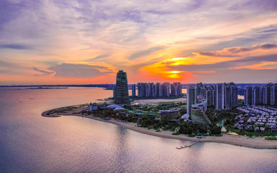 夕阳余晖下的碧桂园森林城市