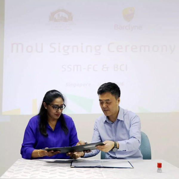 新加坡博林国际学院与嘉德圣玛丽森林城市学校签约现场
