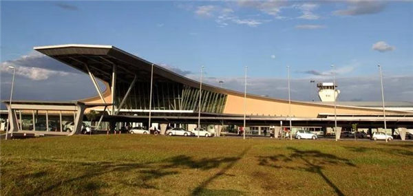 马来西亚士乃国际机场